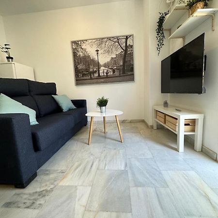 Apartamentos Don Diego La Carihuela Торемолинос Екстериор снимка