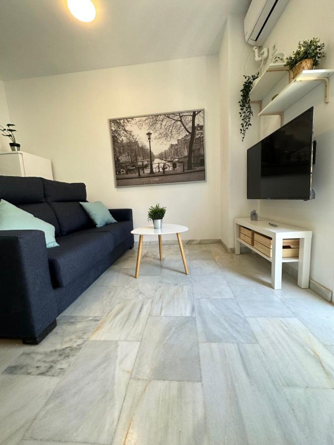 Apartamentos Don Diego La Carihuela Торемолинос Екстериор снимка