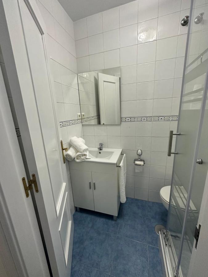 Apartamentos Don Diego La Carihuela Торемолинос Екстериор снимка